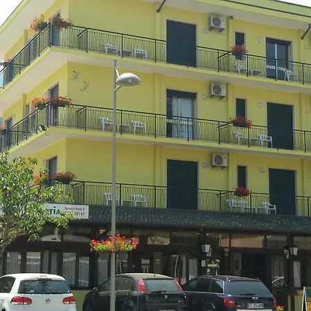 Hotel Helvetia Eraclea Mare Eksteriør bilde